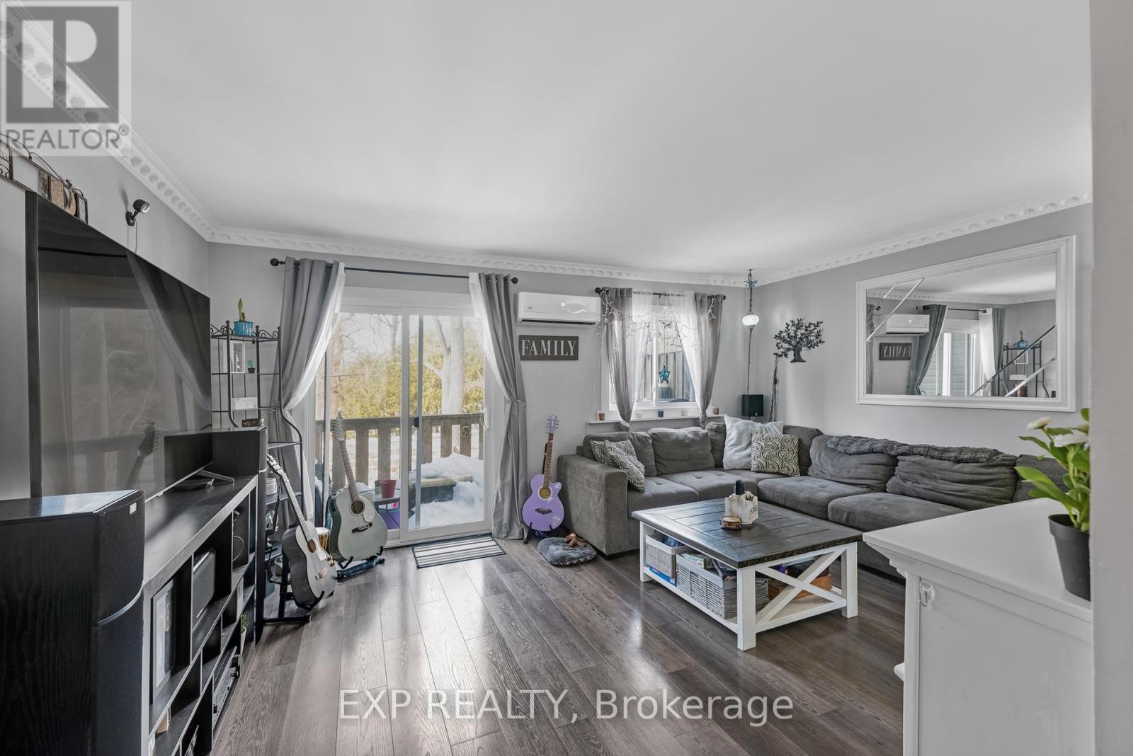 2 - 113 North Street, Georgina, Ontario  L0E 1R0 - Photo 12 - N12259119