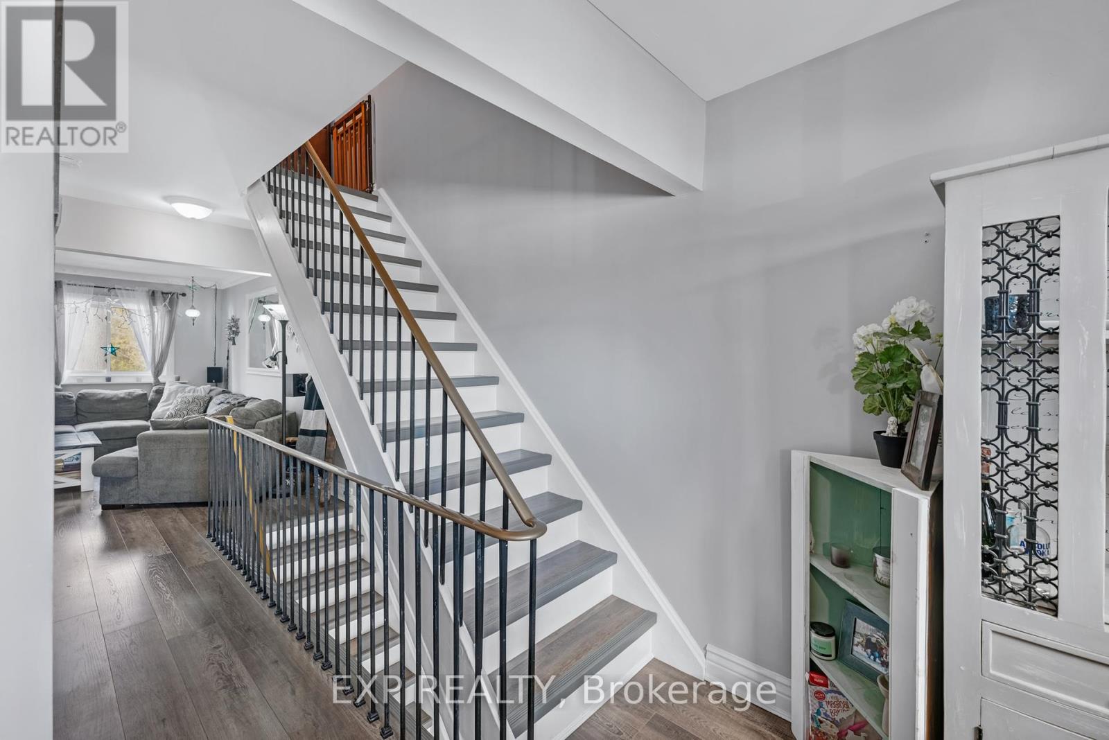 2 - 113 North Street, Georgina, Ontario  L0E 1R0 - Photo 21 - N12259119