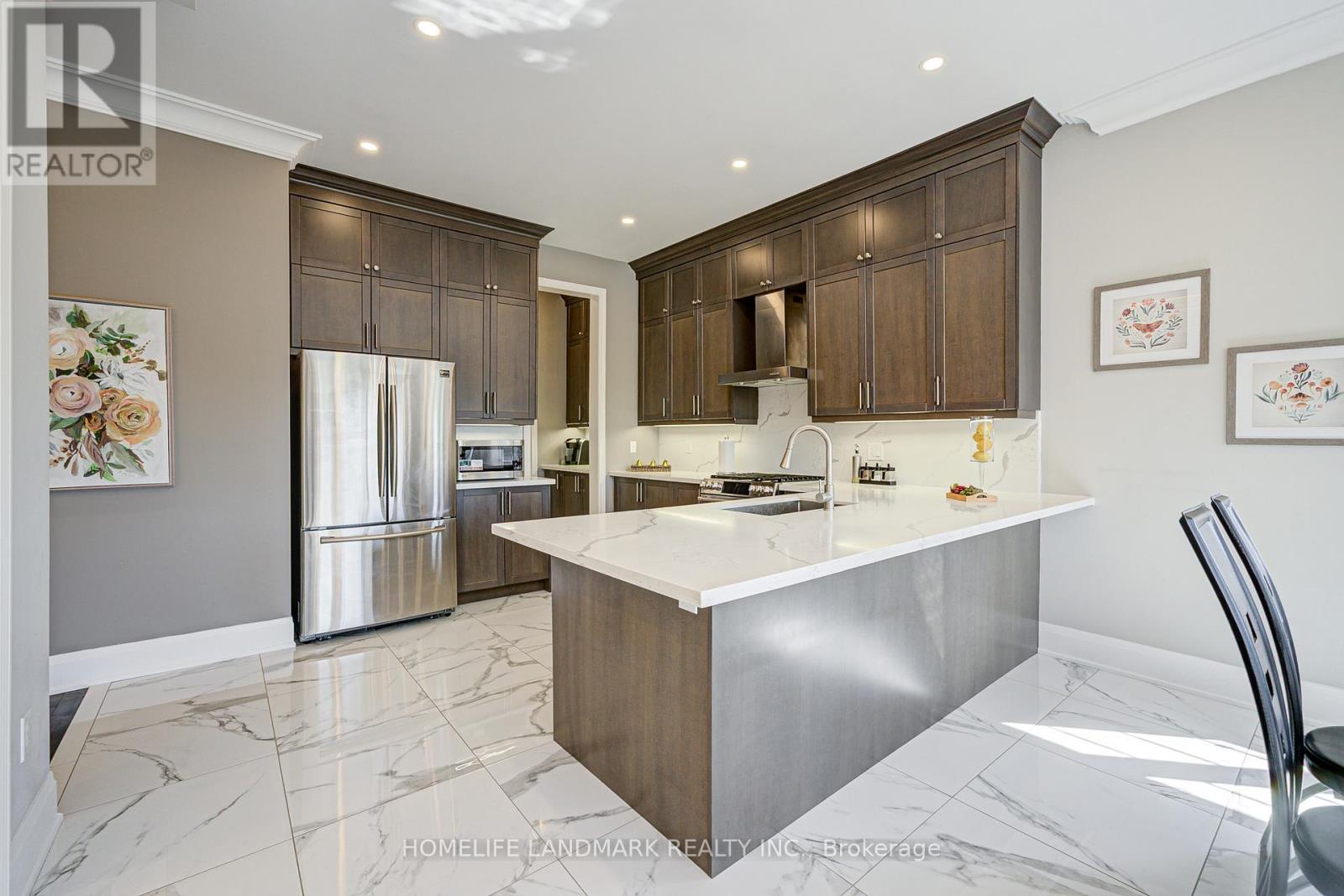 17 Dr Pearson Court, East Gwillimbury, Ontario  L9N 0P4 - Photo 13 - N12259222