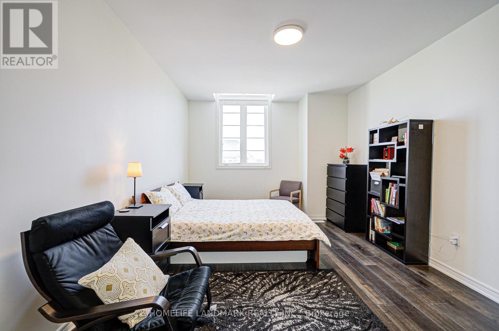 17 Dr Pearson Court, East Gwillimbury (Sharon), Ontario  L9N 0P4 - Photo 38 - N12259222