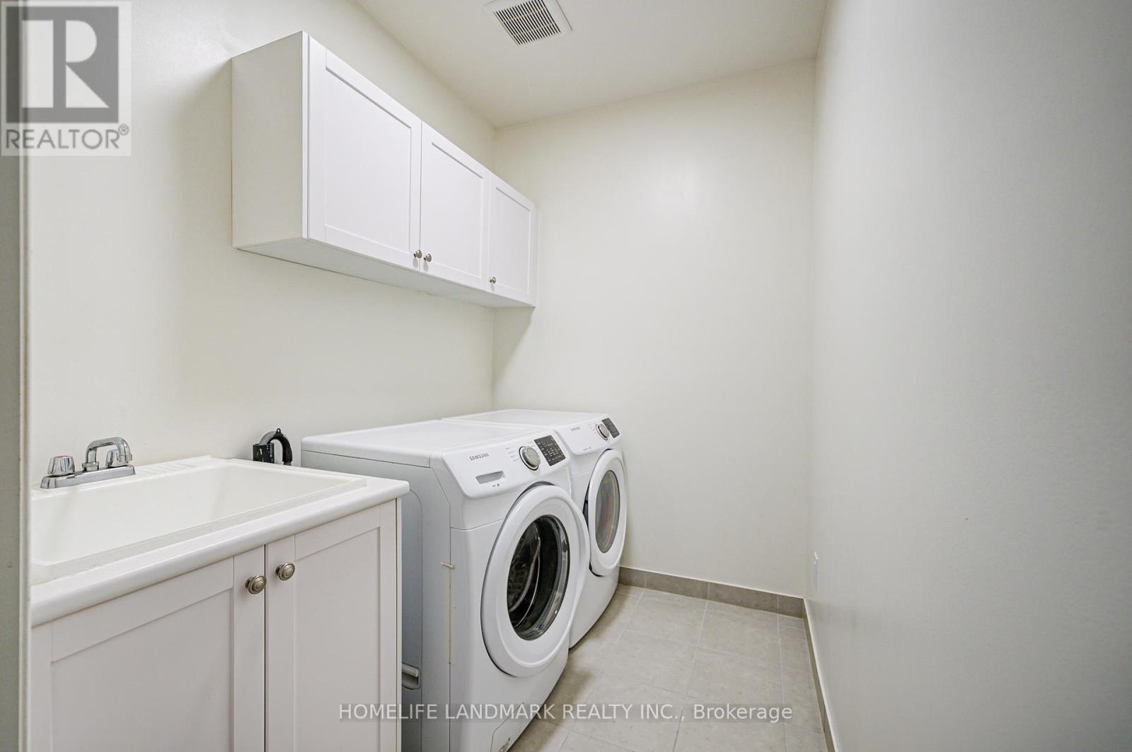 17 Dr Pearson Court, East Gwillimbury (Sharon), Ontario  L9N 0P4 - Photo 41 - N12259222