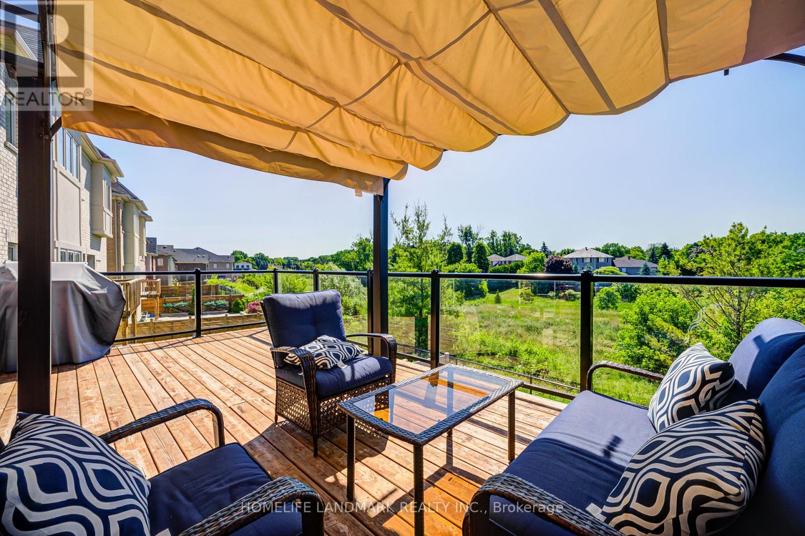 17 Dr Pearson Court, East Gwillimbury (Sharon), Ontario  L9N 0P4 - Photo 43 - N12259222