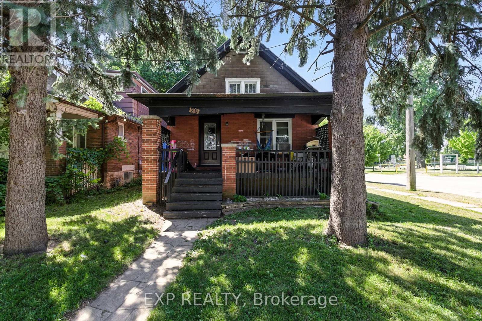 20 Barrington Avenue, London North, Ontario  N6H 1J9 - Photo 1 - X12259282