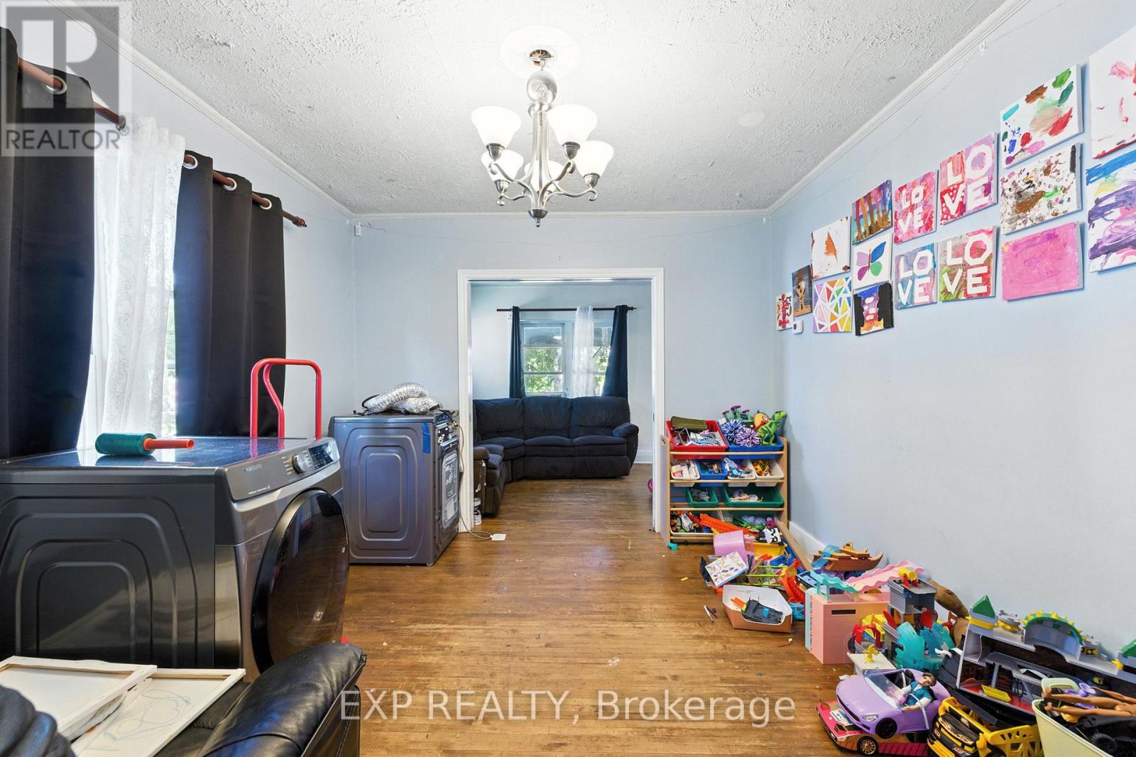 20 Barrington Avenue, London North, Ontario  N6H 1J9 - Photo 13 - X12259282