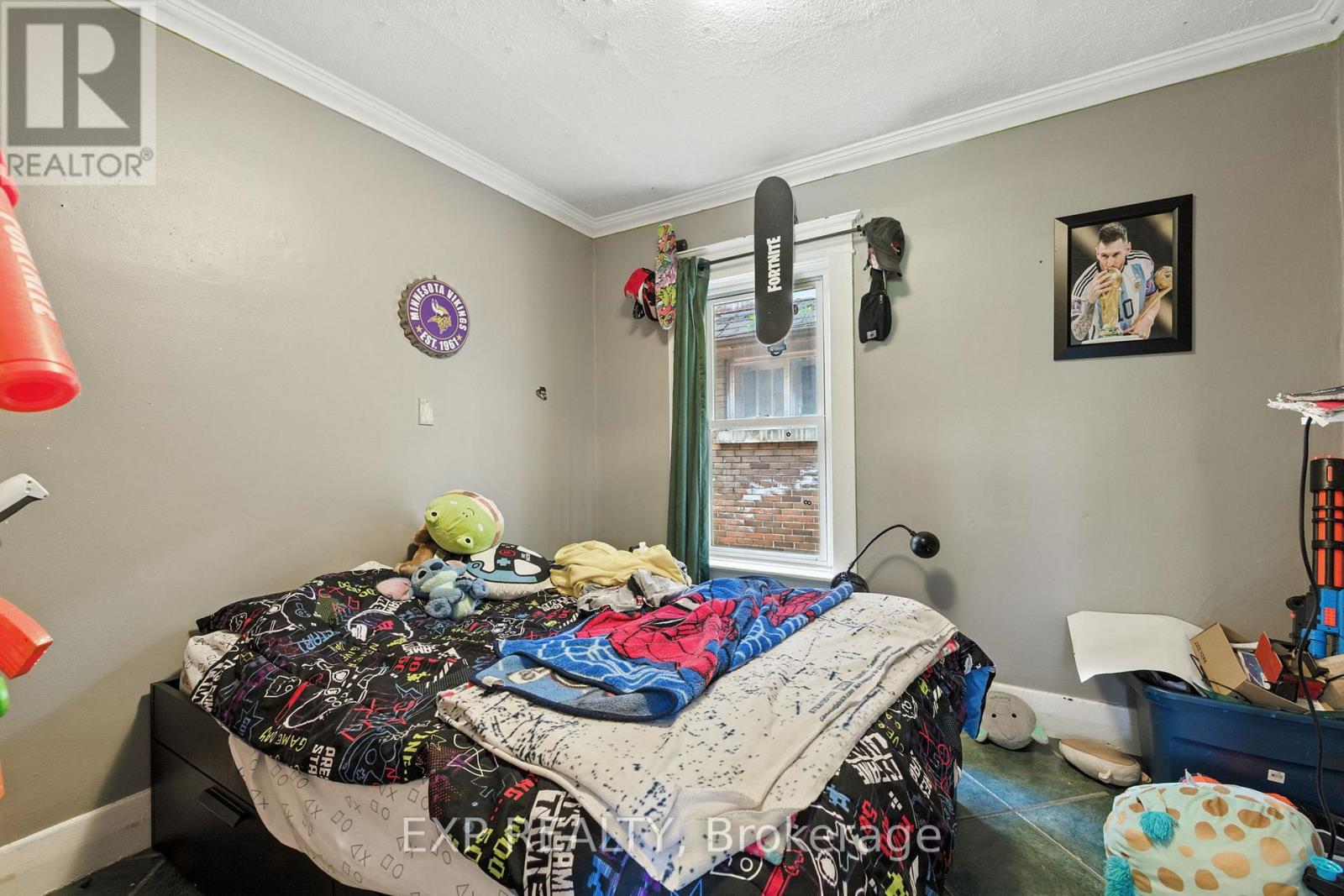 20 Barrington Avenue, London North, Ontario  N6H 1J9 - Photo 18 - X12259282