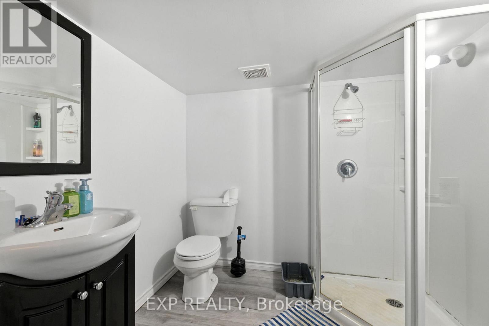 20 Barrington Avenue, London North, Ontario  N6H 1J9 - Photo 32 - X12259282