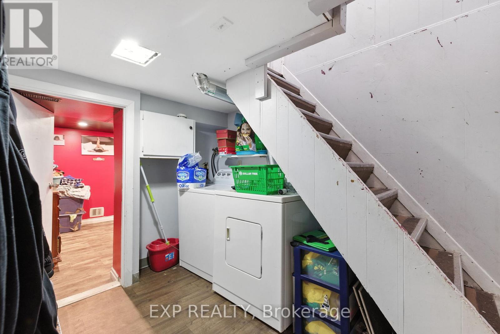 20 Barrington Avenue, London North, Ontario  N6H 1J9 - Photo 33 - X12259282
