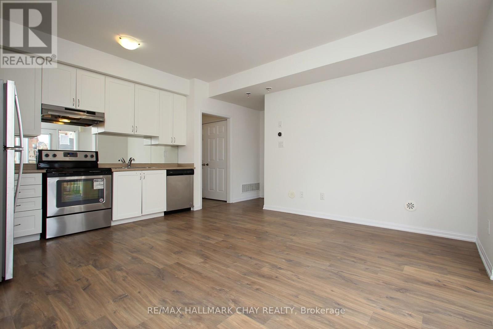 Property at 252 - 250 SUNNY MEADOW BOULEVARD image 3