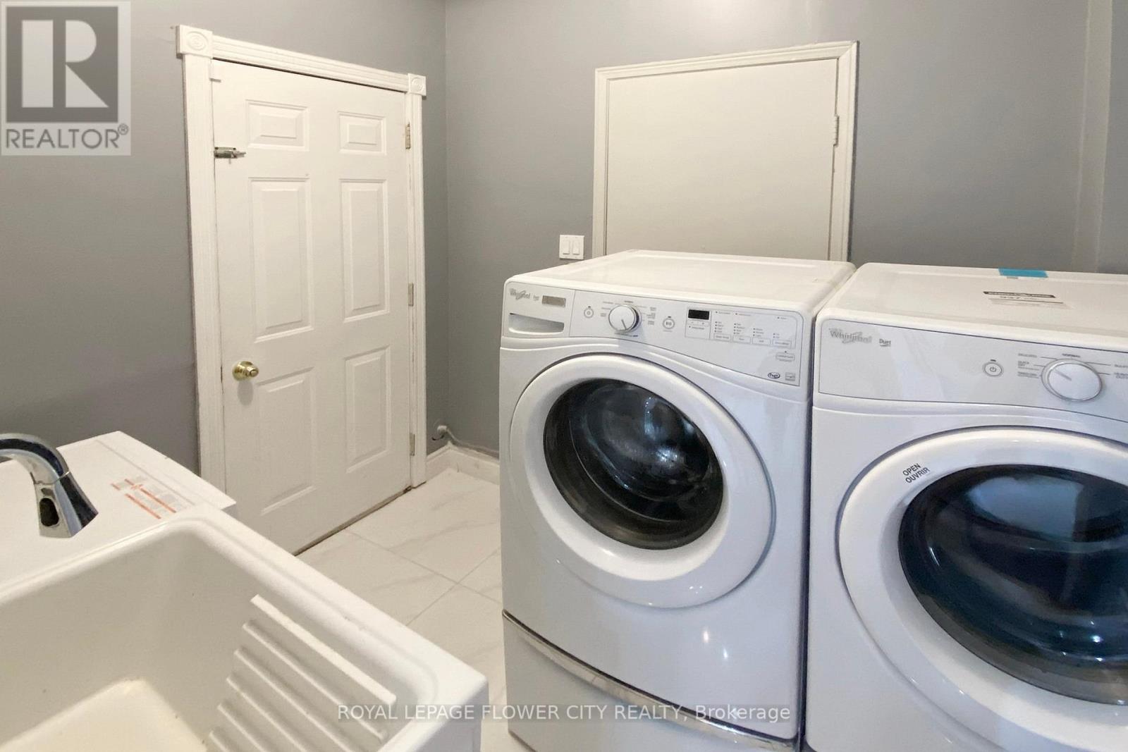 656 Esprit Crescent, Mississauga, Ontario  L5R 3B9 - Photo 18 - W12259116