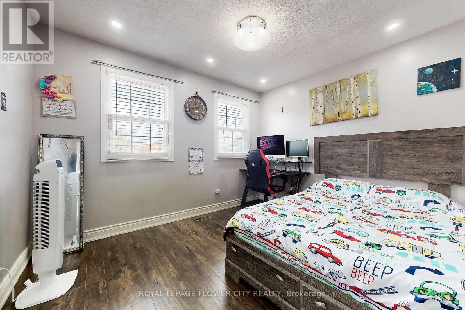 656 Esprit Crescent, Mississauga, Ontario  L5R 3B9 - Photo 20 - W12259116