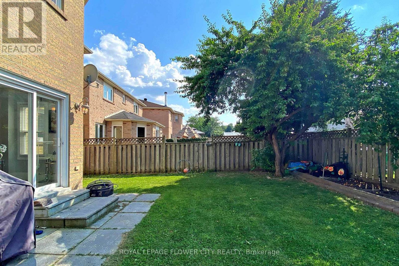 656 Esprit Crescent, Mississauga, Ontario  L5R 3B9 - Photo 47 - W12259116