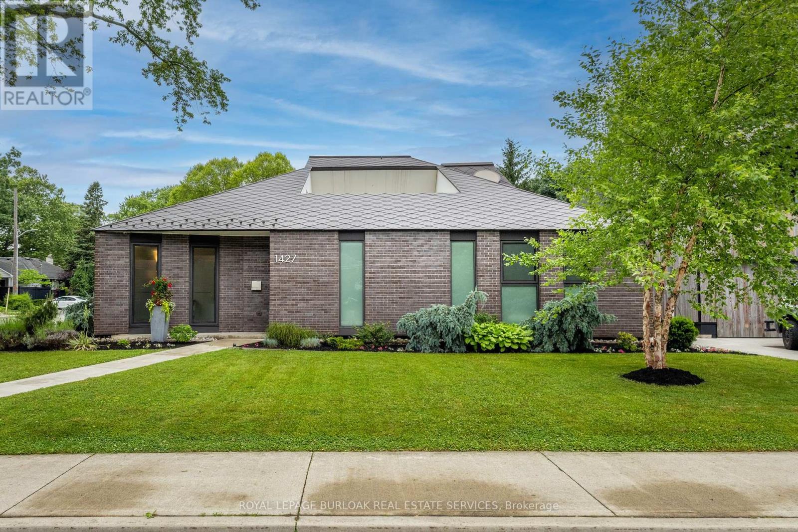 Property at 1427 BIRCH AVENUE image 2