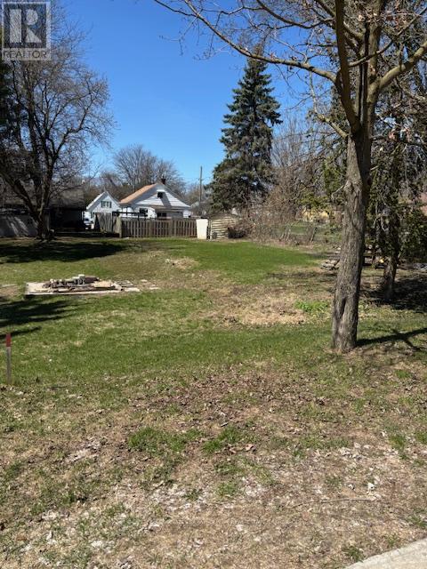 2 Ellsworth Close, London East (East O), Ontario  N5W 1E6 - Photo 4 - X11947720