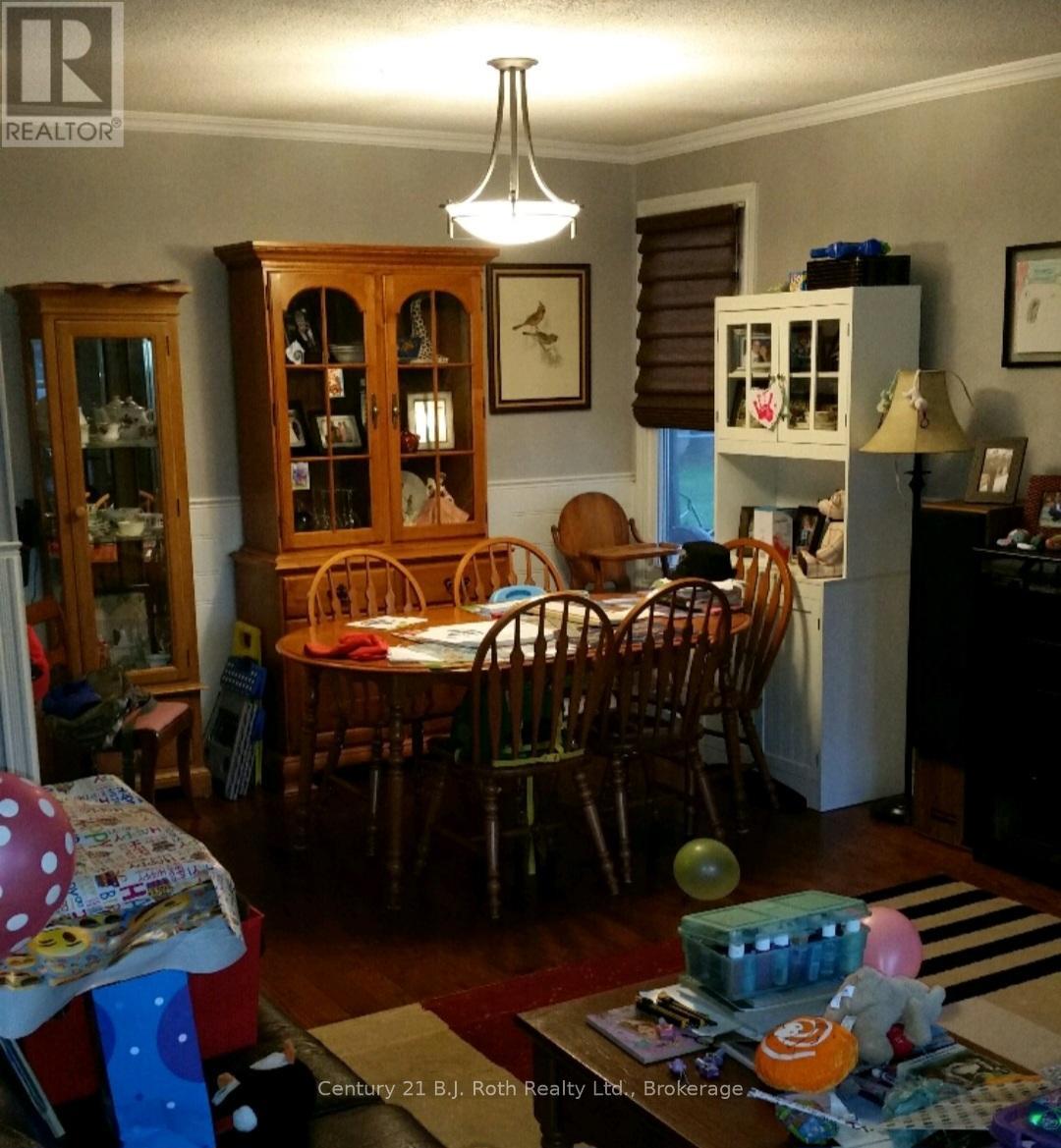 2 Lynn Street, Tiny, Ontario  L0L 2J0 - Photo 17 - S12259263