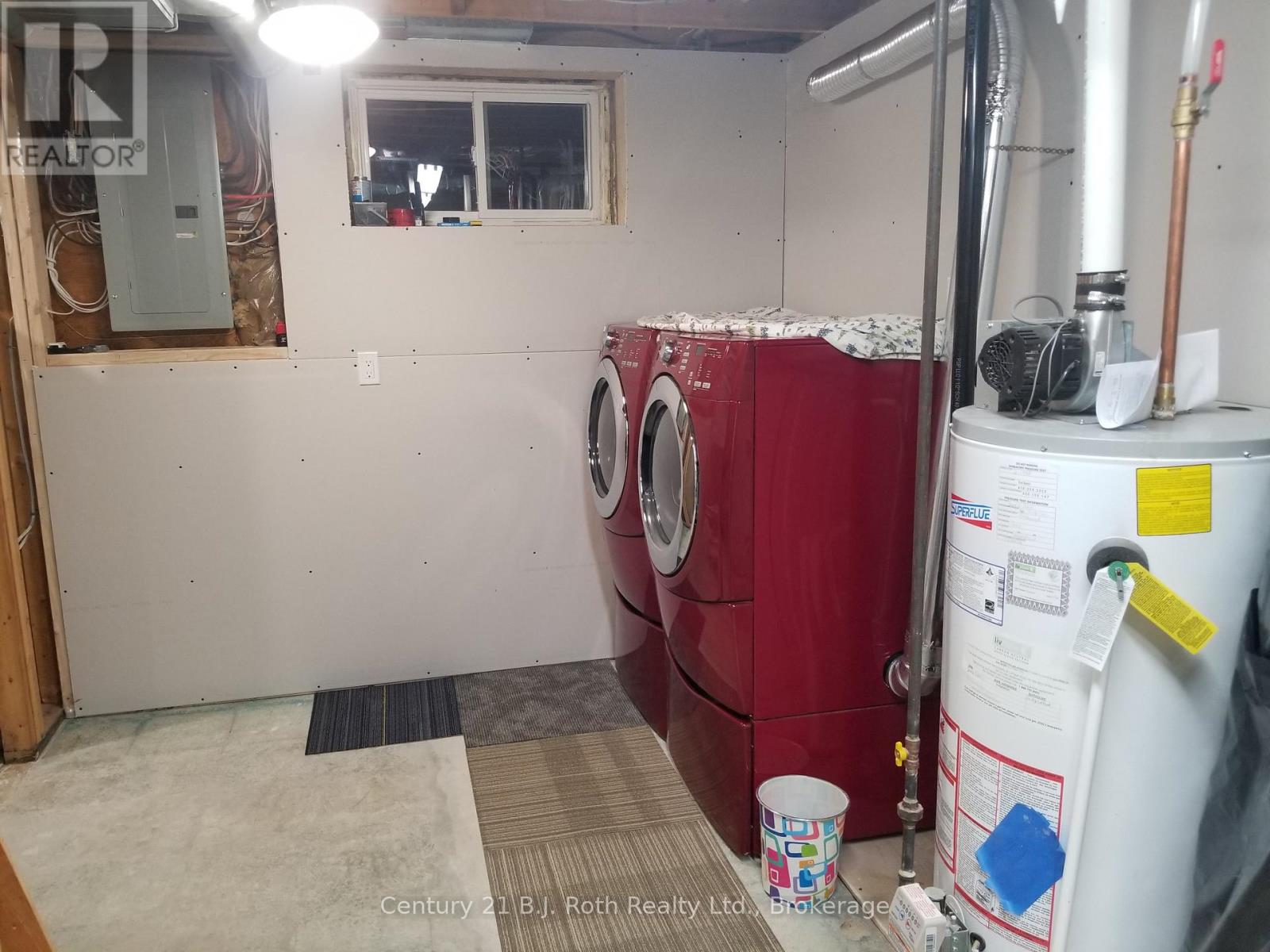 2 Lynn Street, Tiny, Ontario  L0L 2J0 - Photo 7 - S12259263