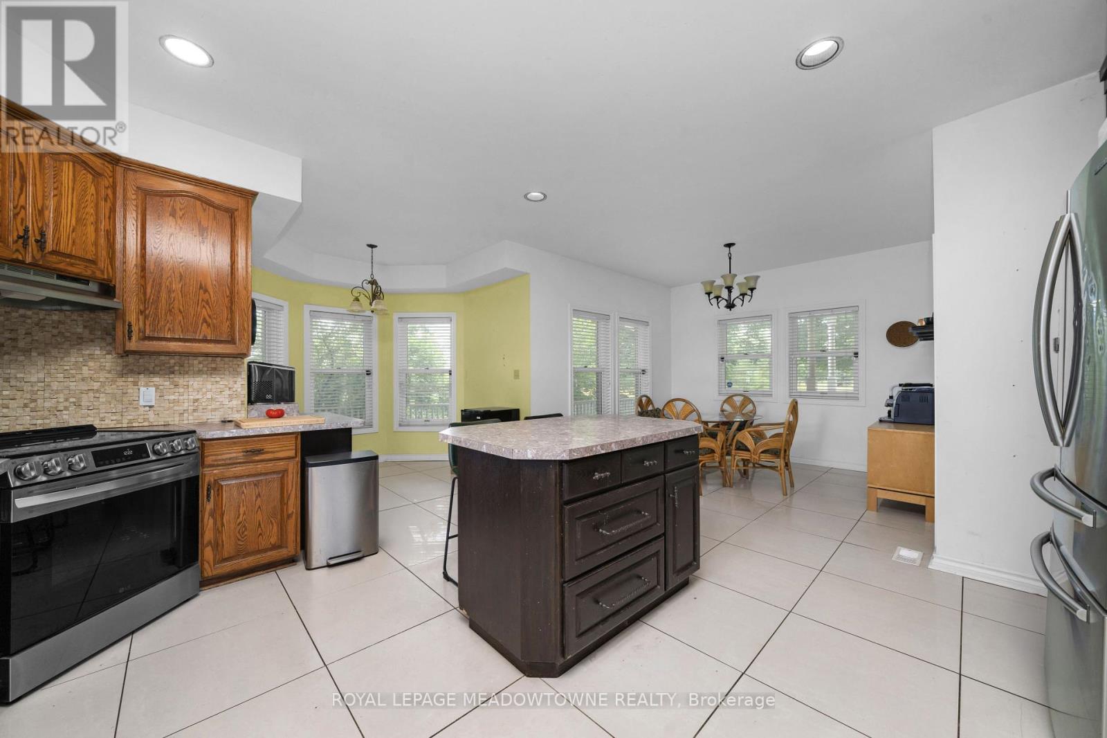 692 5 Concession W, Hamilton, Ontario  L9H 5E2 - Photo 11 - X12259215