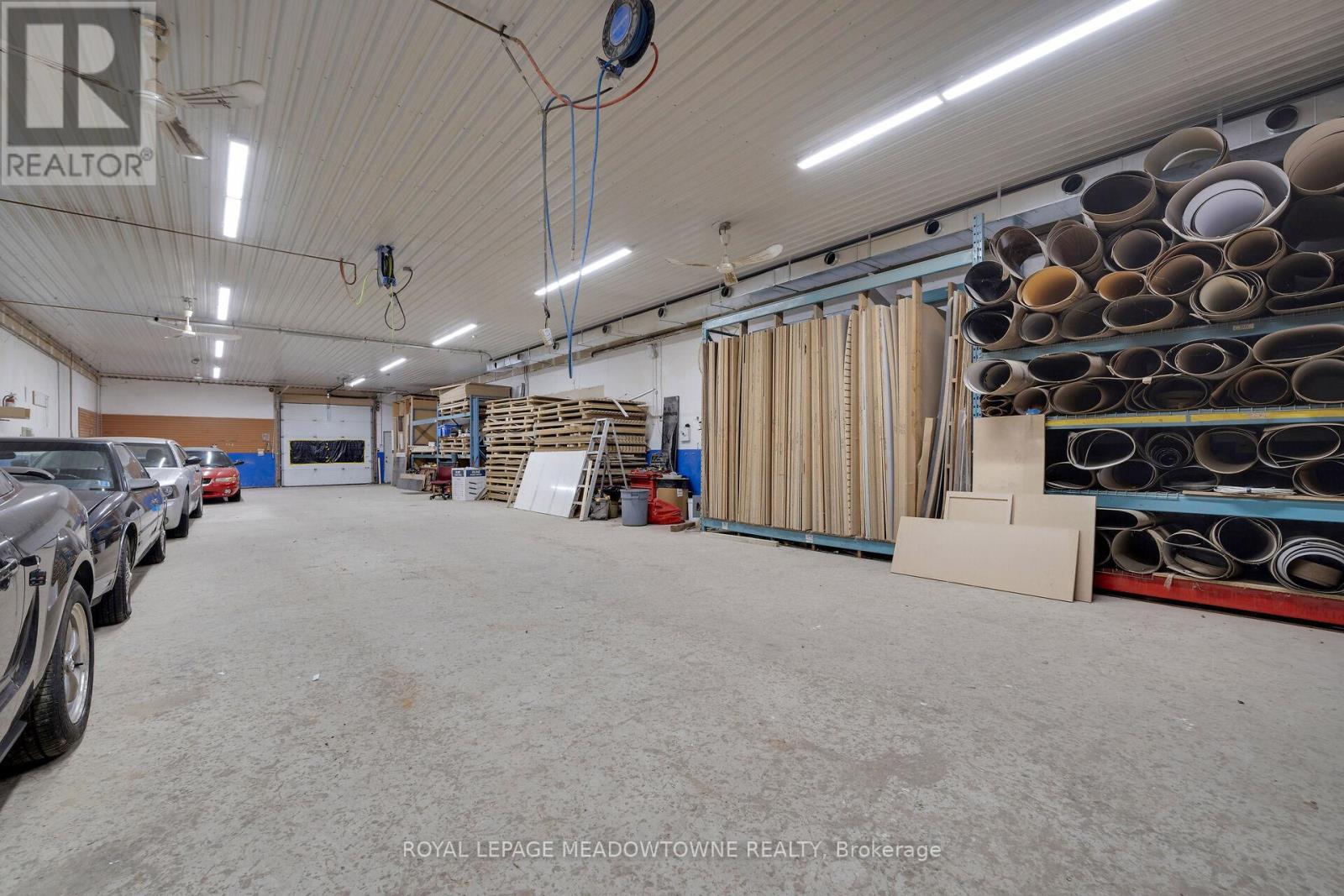 692 5 Concession W, Hamilton, Ontario  L9H 5E2 - Photo 34 - X12259215