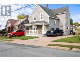 56 Aberdeen Avenue, New Glasgow, Ca