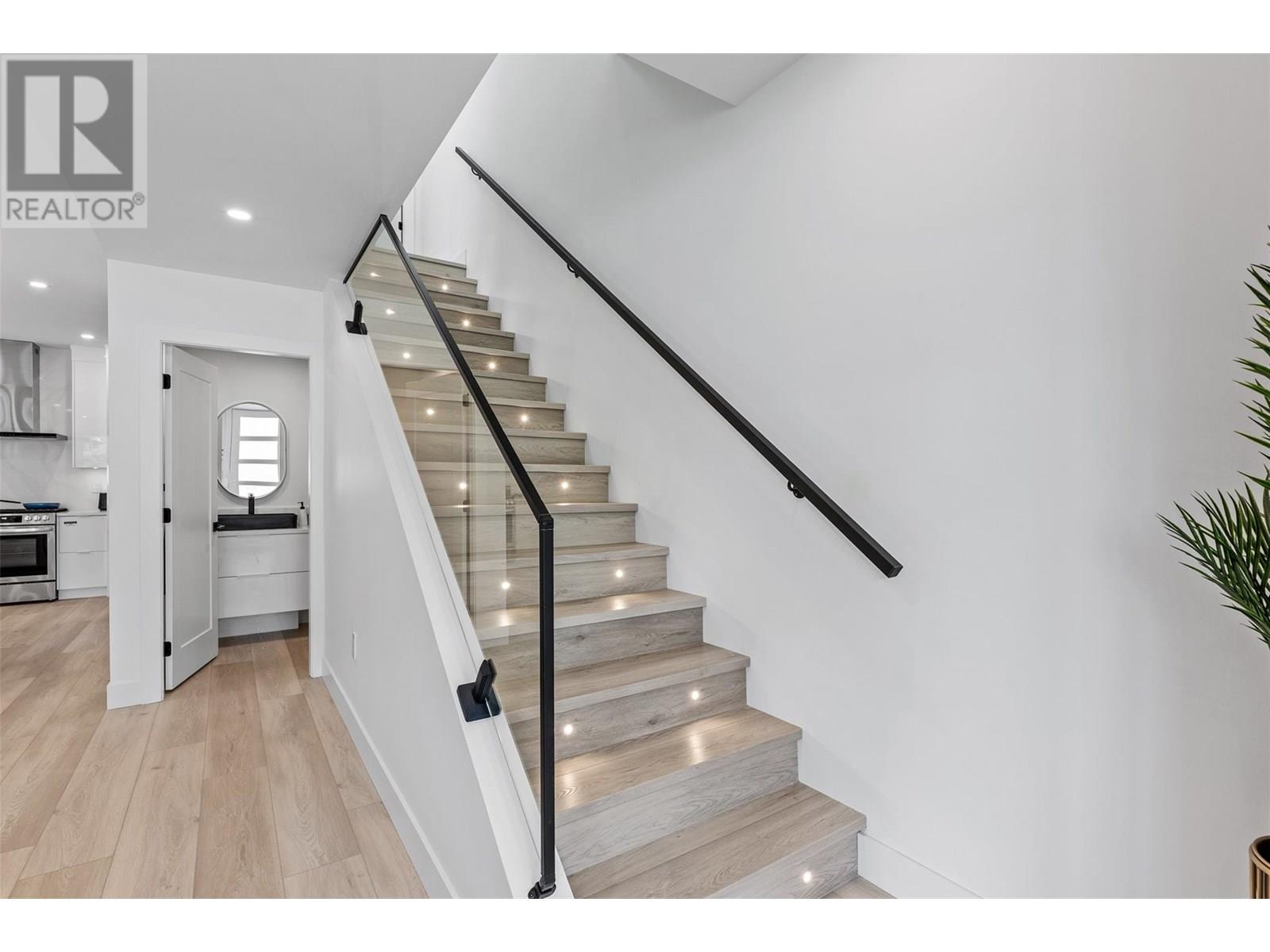 787 Lawson Avenue Unit# 2, Kelowna, British Columbia  V1Y 6S9 - Photo 22 - 10354382