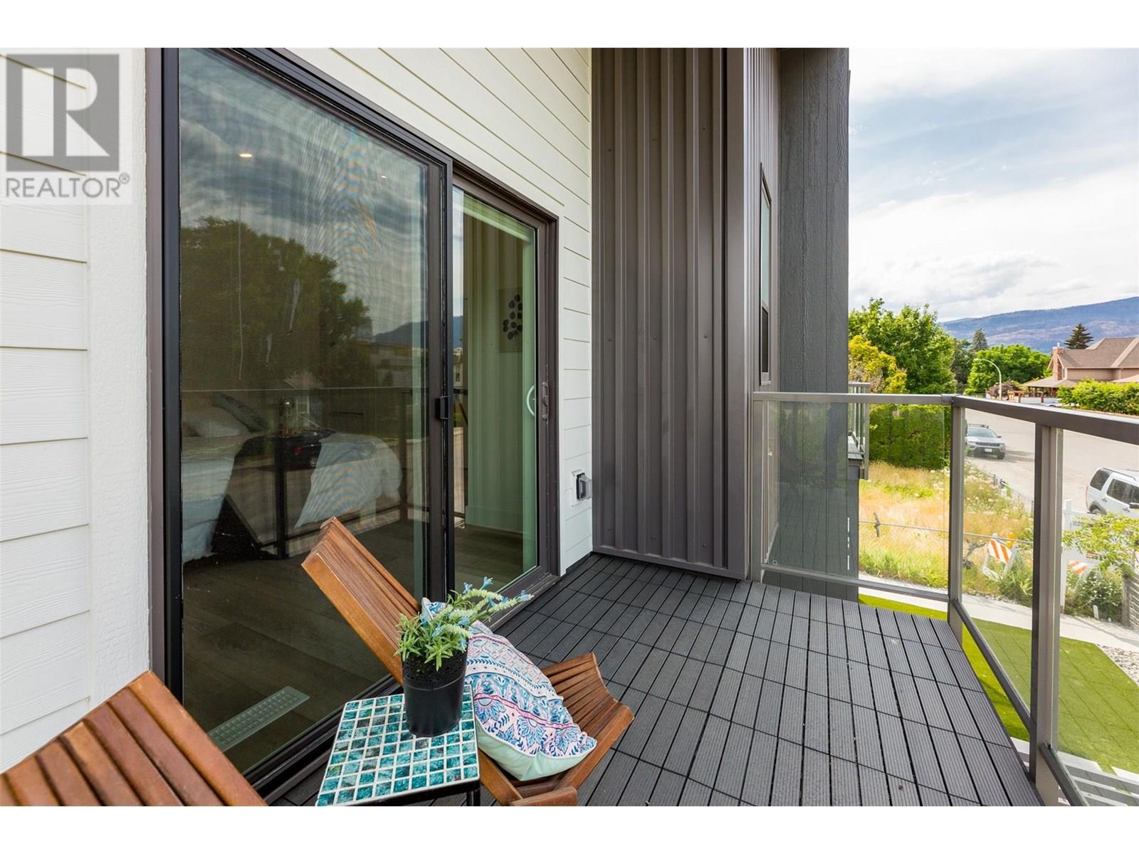 787 Lawson Avenue Unit# 2, Kelowna, British Columbia  V1Y 6S9 - Photo 28 - 10354382