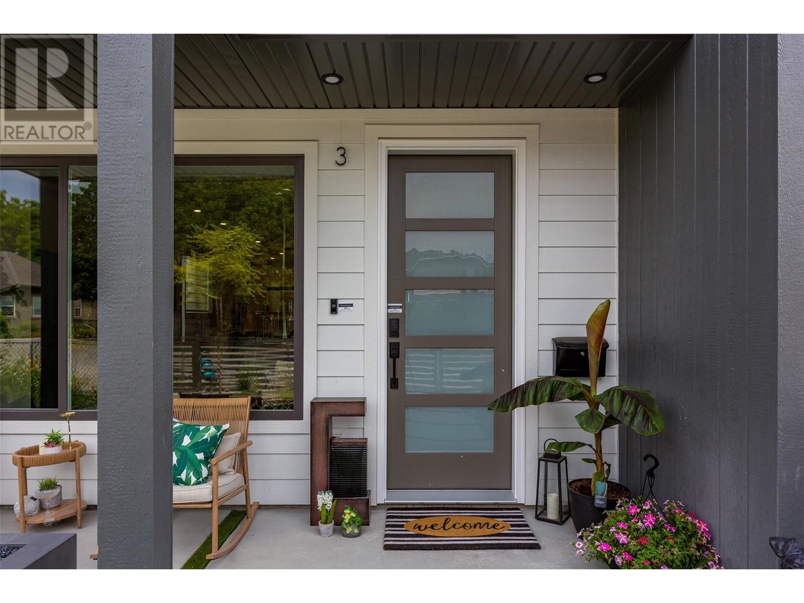 787 Lawson Avenue Unit# 2, Kelowna, British Columbia  V1Y 6S9 - Photo 4 - 10354382