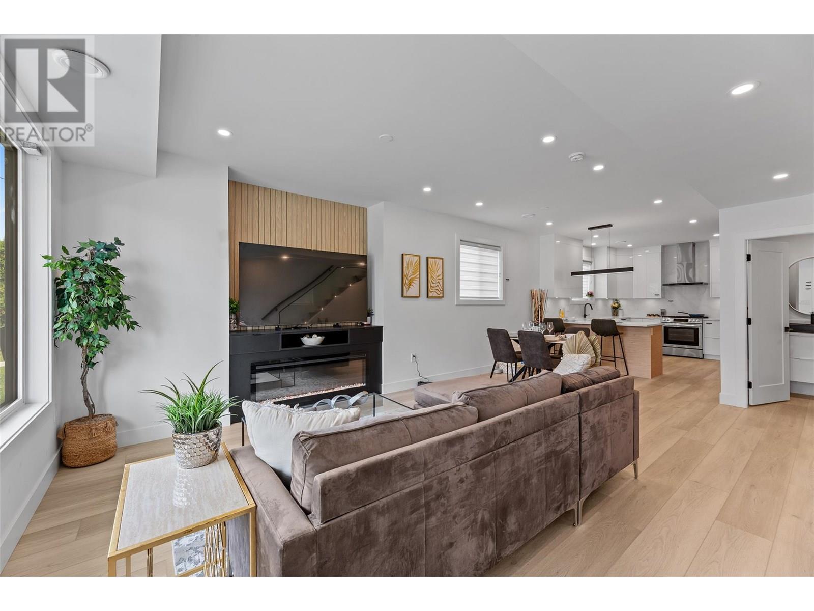 787 Lawson Avenue Unit# 2, Kelowna, British Columbia  V1Y 6S9 - Photo 8 - 10354382