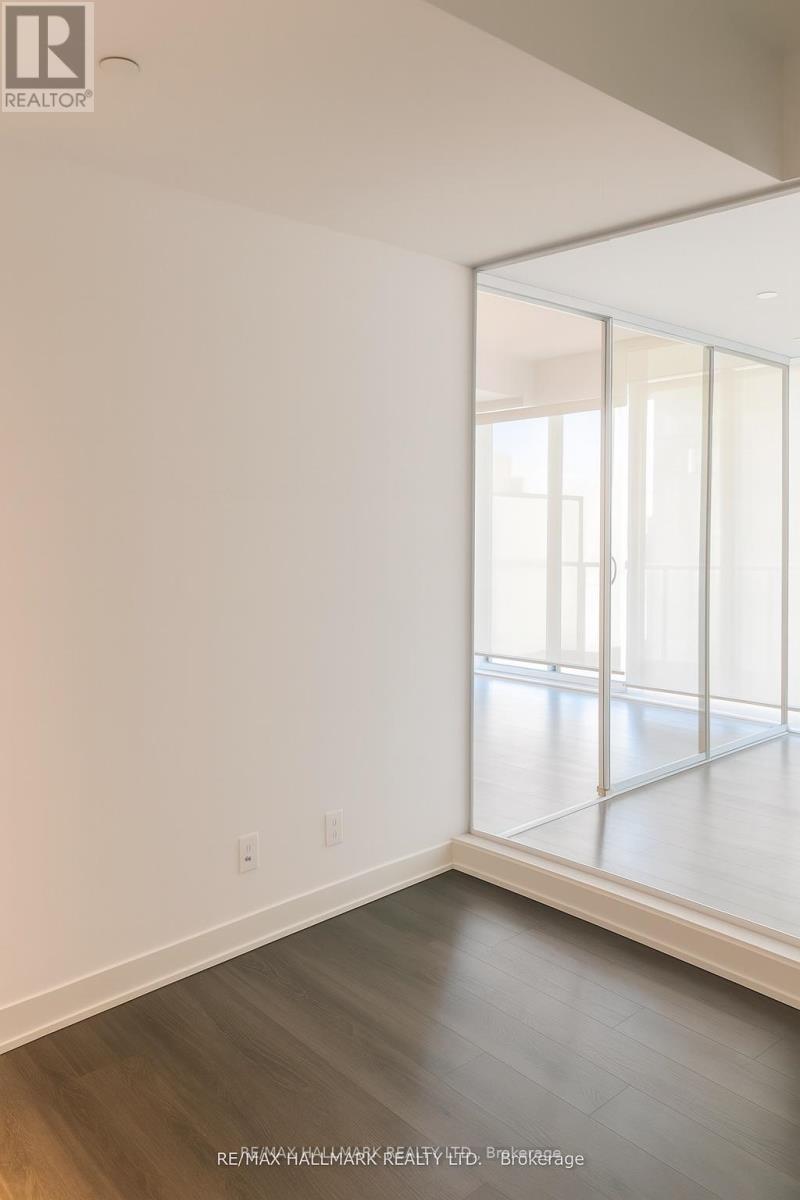 506 - 90 Queens Wharf Road, Toronto, Ontario  M5V 0E6 - Photo 16 - C12259247