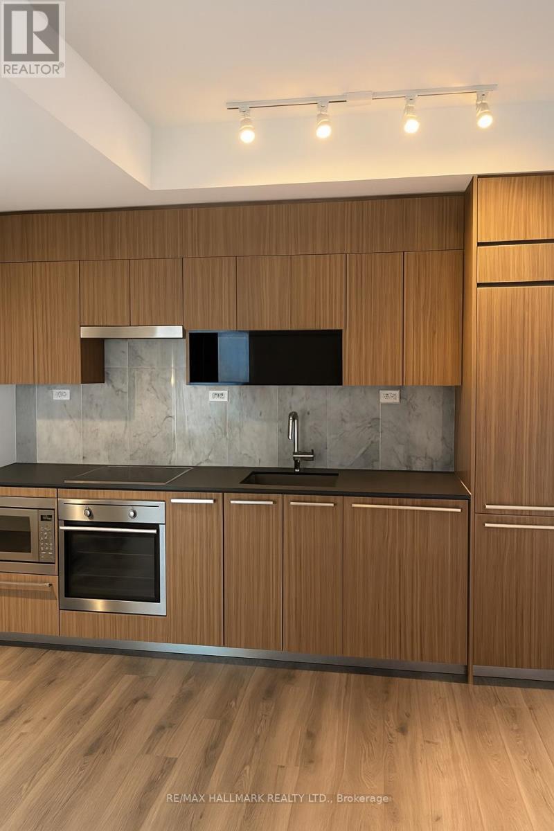 506 - 90 Queens Wharf Road, Toronto, Ontario  M5V 0E6 - Photo 8 - C12259247