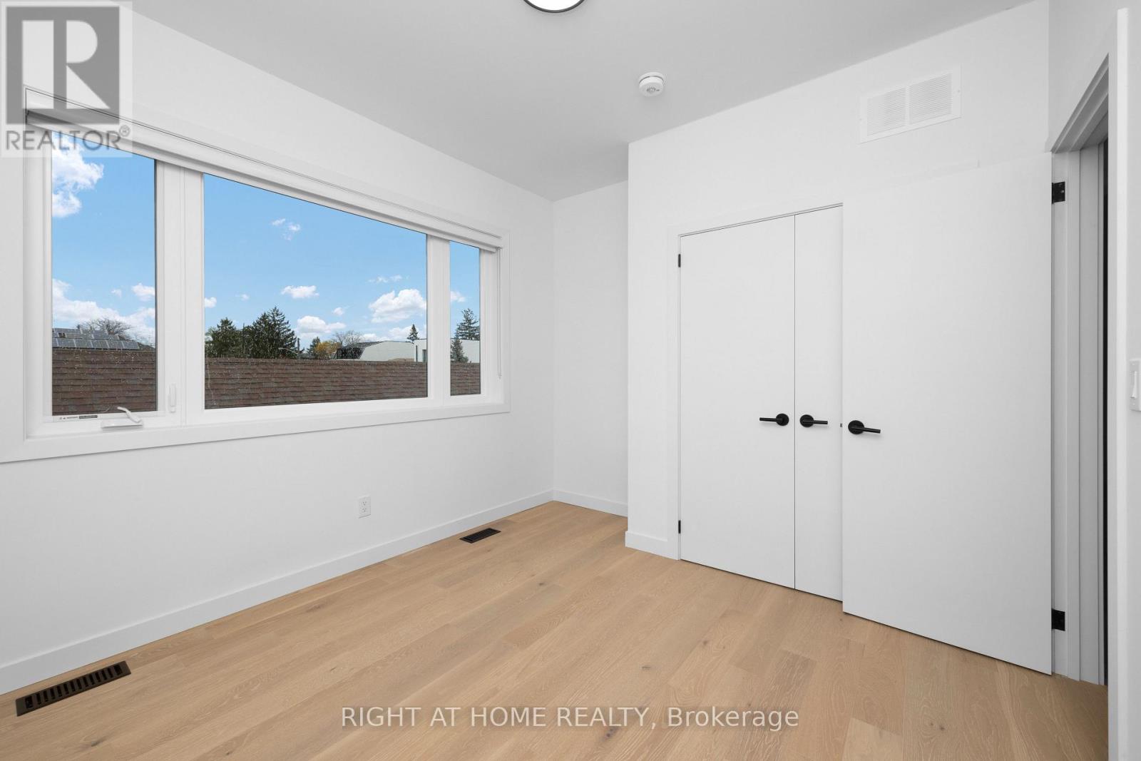 48 Lanark Avenue, Toronto, Ontario  M6C 2B5 - Photo 17 - C12259302