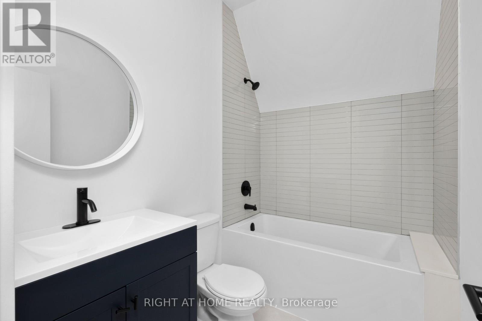 48 Lanark Avenue, Toronto, Ontario  M6C 2B5 - Photo 22 - C12259302