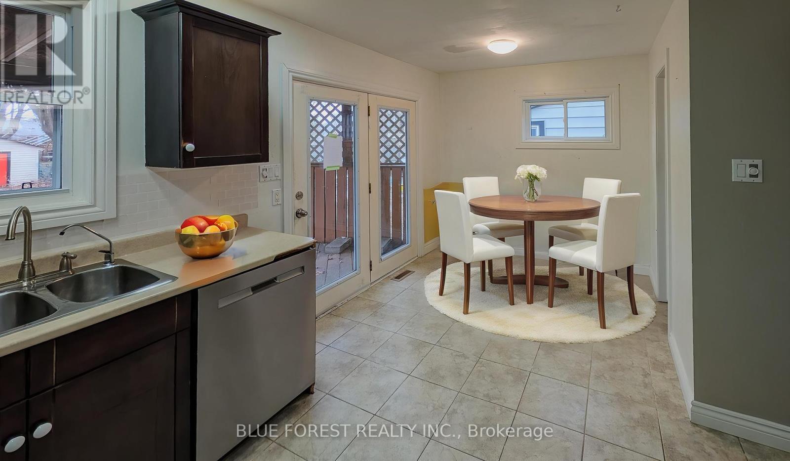 Property at 104 OAK STREET image 4
