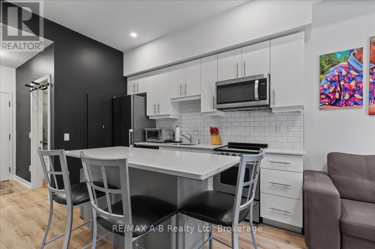 Suite 109b - 247 Northfield Drive E, Waterloo, Ontario  N2K 0H1 - Photo 9 - X12075903