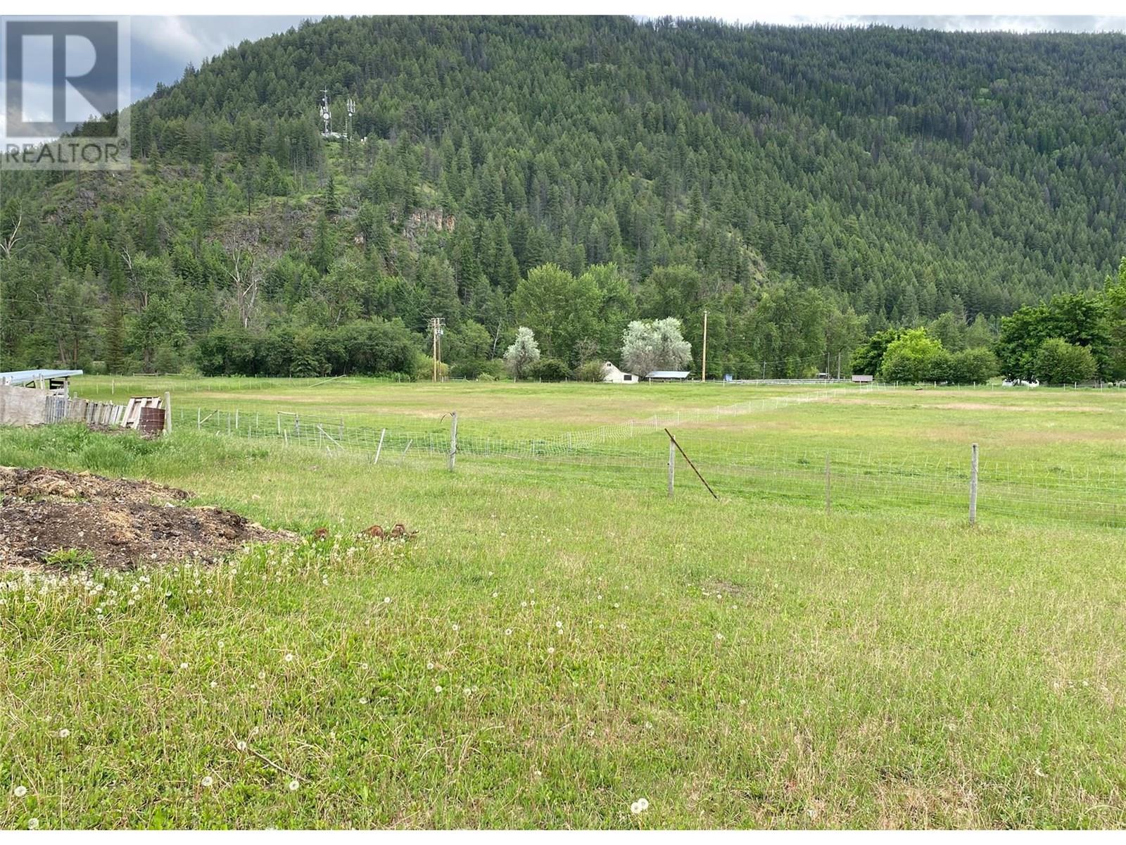 500 Atwood Road, Grand Forks, British Columbia  V0H 1H9 - Photo 4 - 10354479