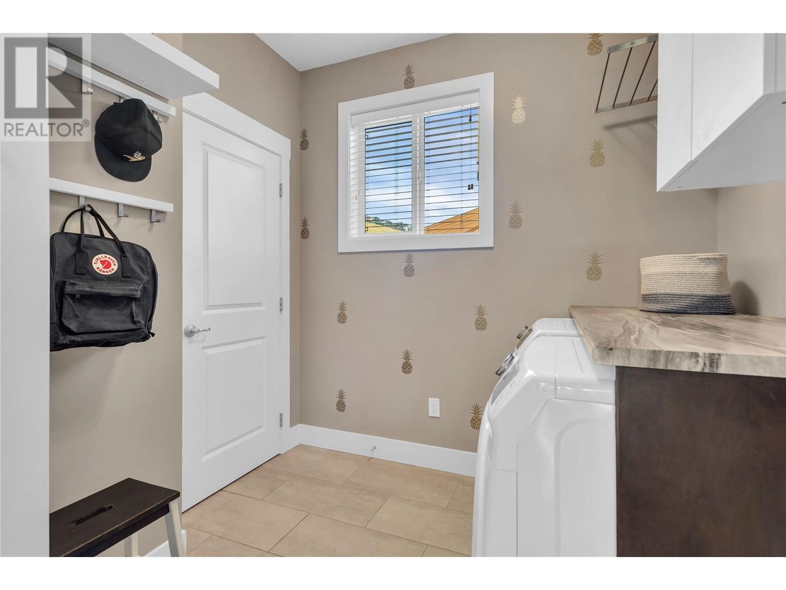 1305 Bergamot Avenue, Kelowna, British Columbia  V1W 5K7 - Photo 19 - 10354461