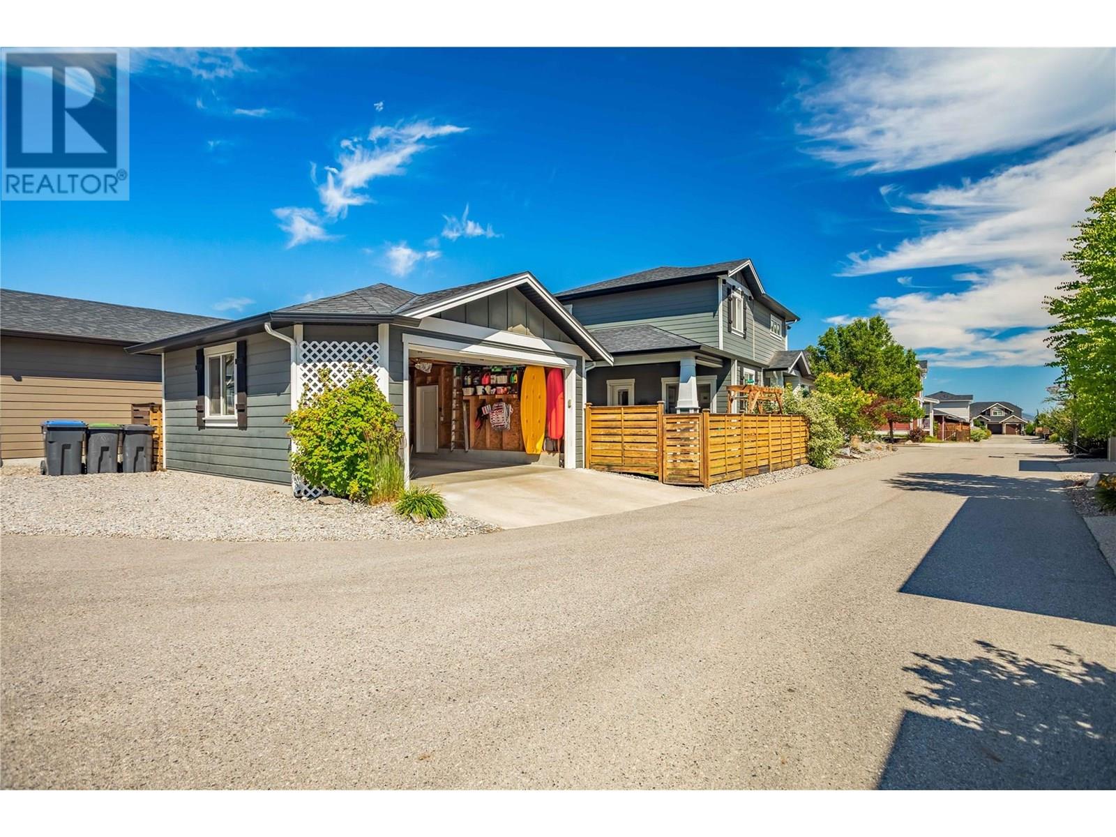 1305 Bergamot Avenue, Kelowna, British Columbia  V1W 5K7 - Photo 53 - 10354461