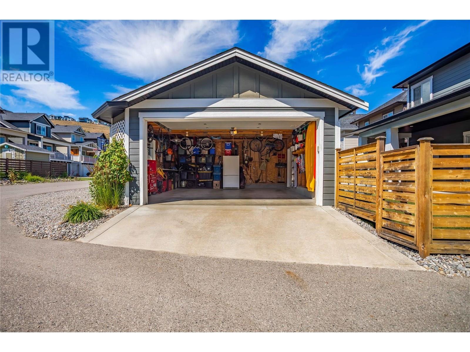 1305 Bergamot Avenue, Kelowna, British Columbia  V1W 5K7 - Photo 51 - 10354461