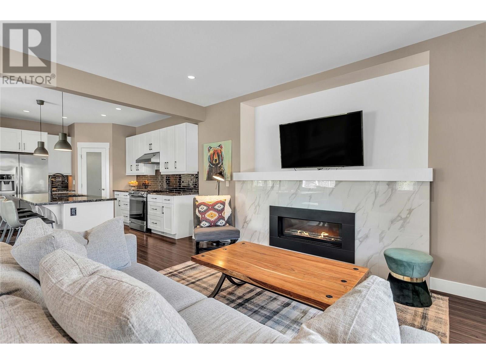 1305 Bergamot Avenue, Kelowna, British Columbia  V1W 5K7 - Photo 6 - 10354461