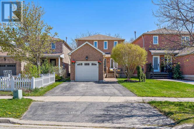Property at 21 MCKINNON AVENUE image 3