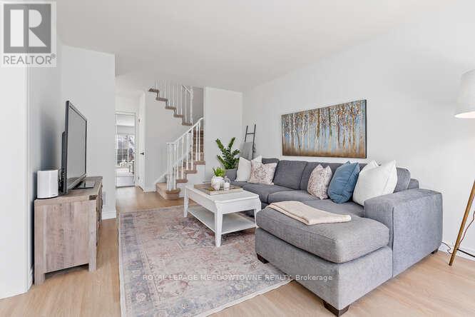 Property at 21 MCKINNON AVENUE image 5