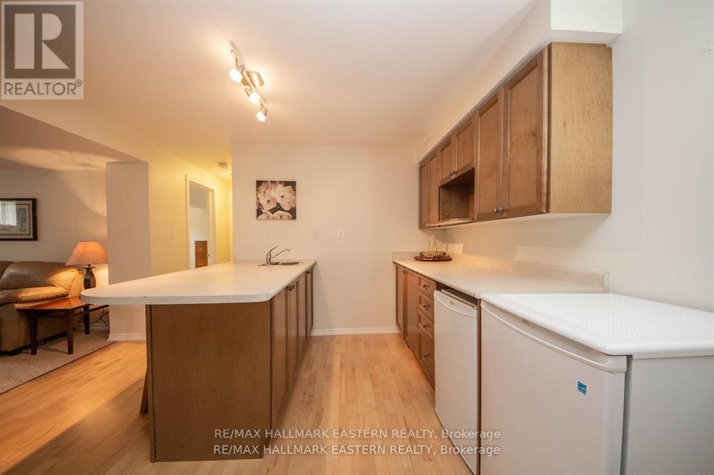 14 - 877 Wentworth Street, Peterborough, Ontario  K9J 8R7 - Photo 21 - X12259446