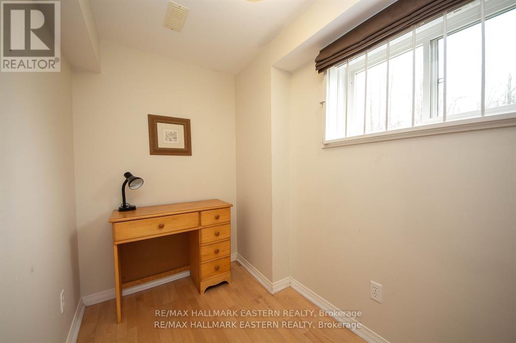 14 - 877 Wentworth Street, Peterborough, Ontario  K9J 8R7 - Photo 29 - X12259446