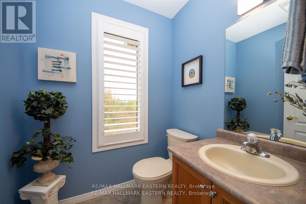 14 - 877 Wentworth Street, Peterborough, Ontario  K9J 8R7 - Photo 5 - X12259446