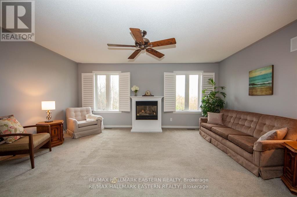 14 - 877 Wentworth Street, Peterborough, Ontario  K9J 8R7 - Photo 8 - X12259446