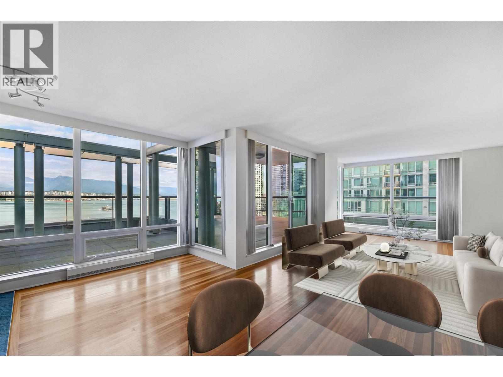 1102 590 Nicola Street, Vancouver, British Columbia  V6G 3J8 - Photo 1 - R3021548