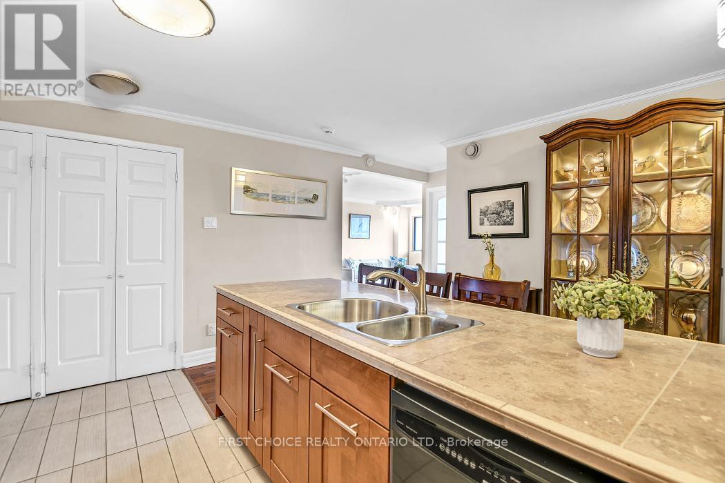 1208 - 40 Landry Street, Ottawa, Ontario  K1L 8K4 - Photo 12 - X12259509