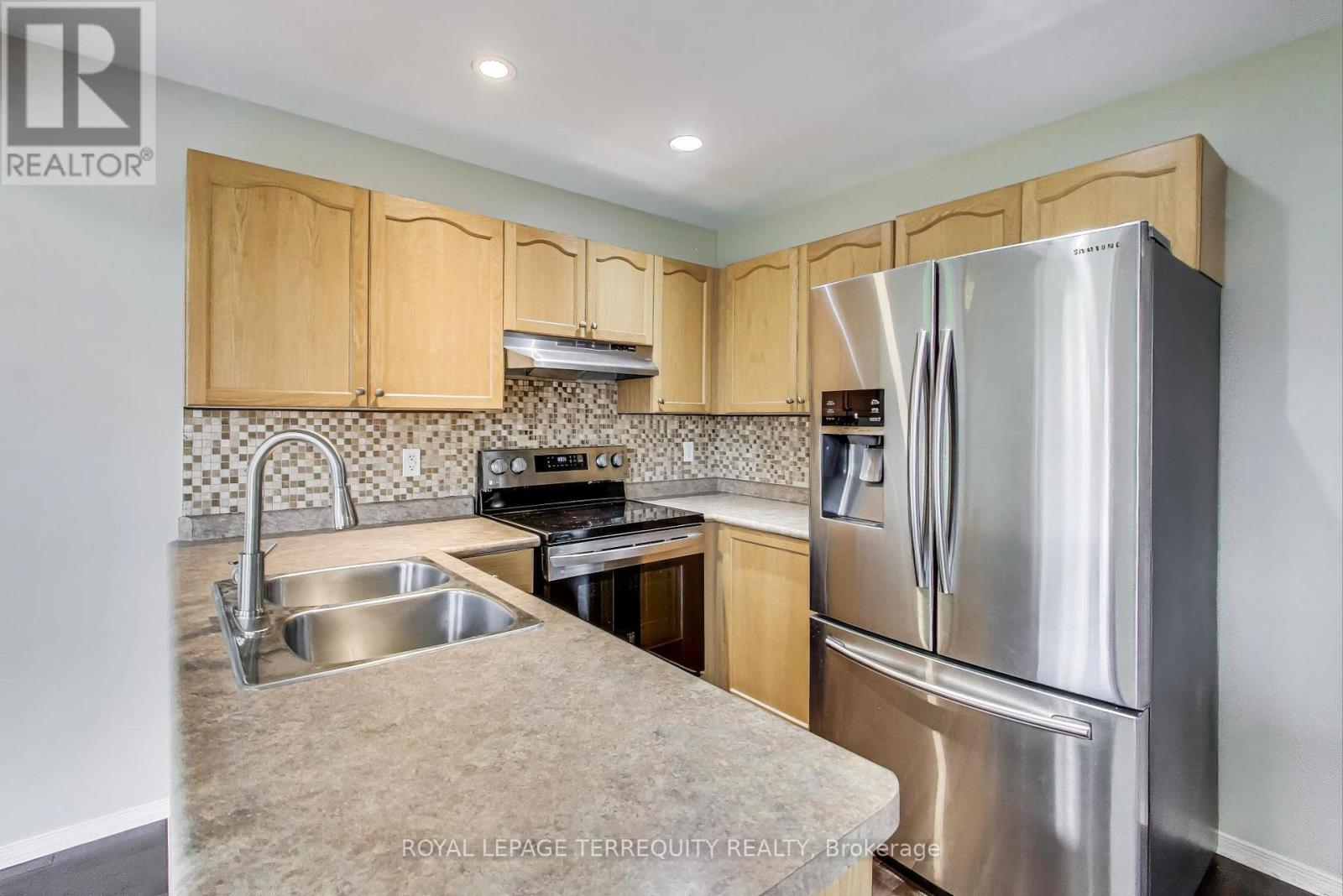 545 Clancy Crescent, Peterborough West, Ontario  K9K 2S1 - Photo 11 - X12259232