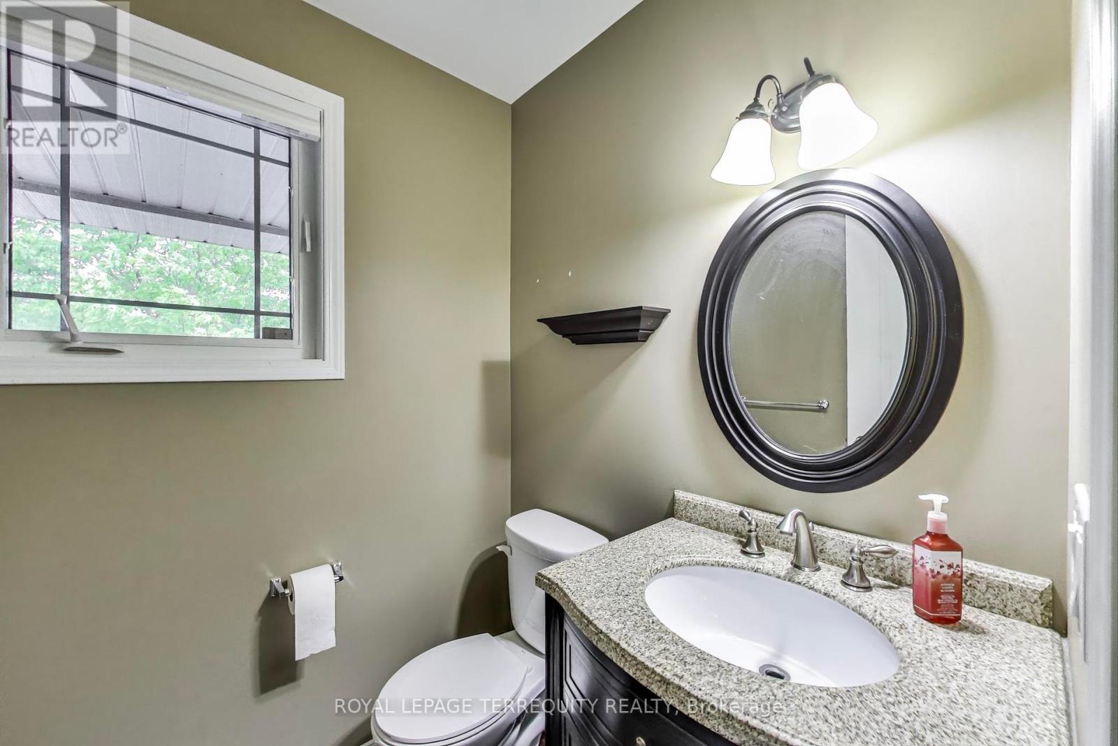 545 Clancy Crescent, Peterborough West, Ontario  K9K 2S1 - Photo 15 - X12259232