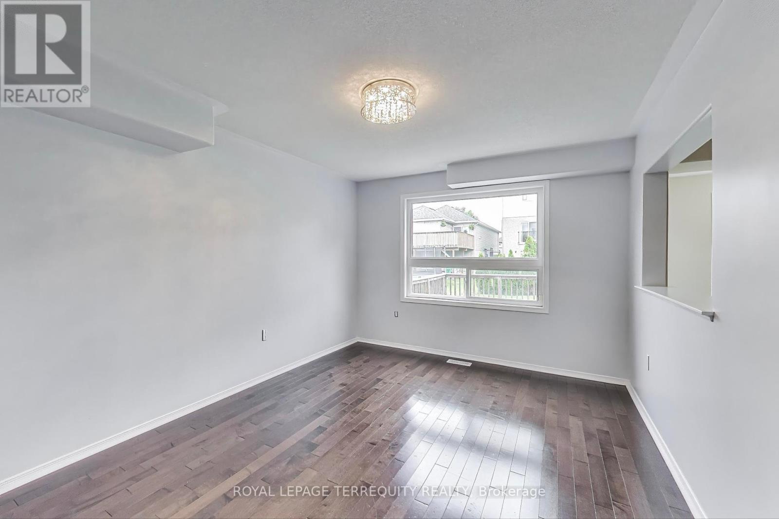 545 Clancy Crescent, Peterborough West, Ontario  K9K 2S1 - Photo 6 - X12259232