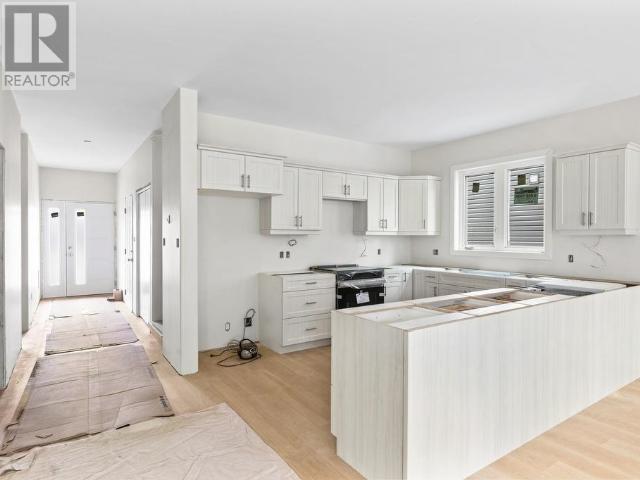 Property at 161 RAMPART AVENUE image 3