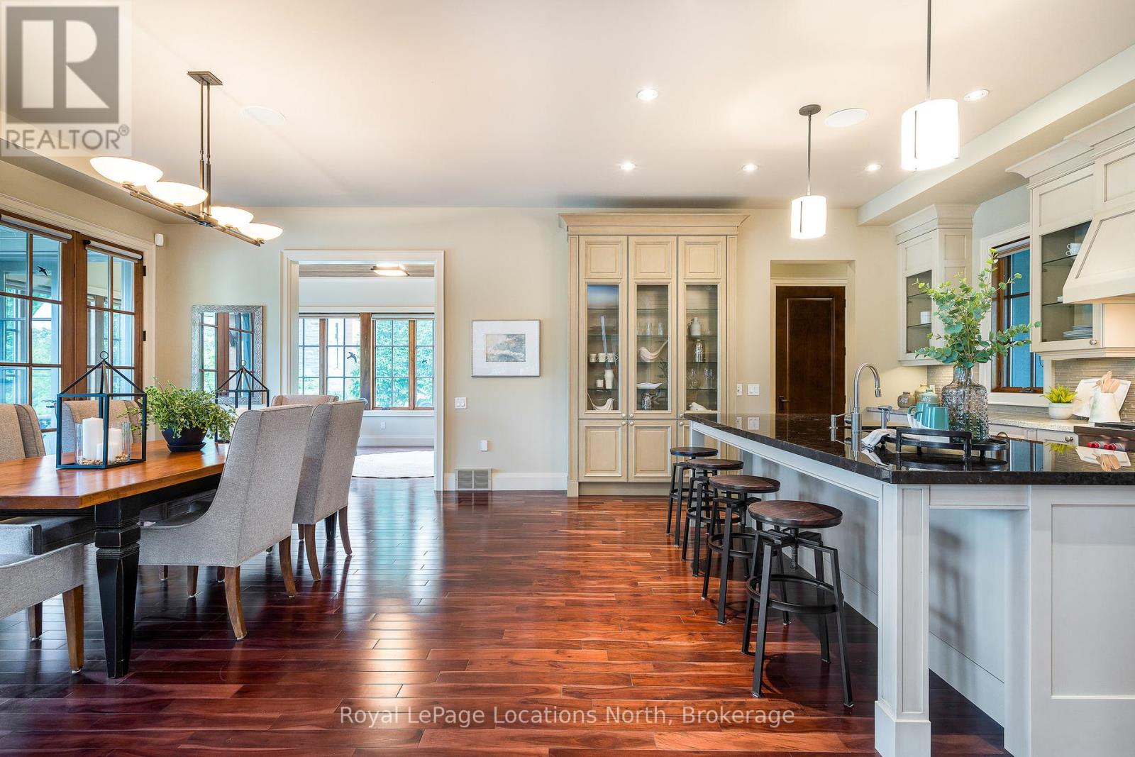 103 Timber Leif Ridge, Blue Mountains, Ontario  N0H 1J0 - Photo 14 - X12259617